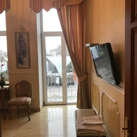 Beautiful Apartment In The Center Of Vinnitsa Eksteriør bilde